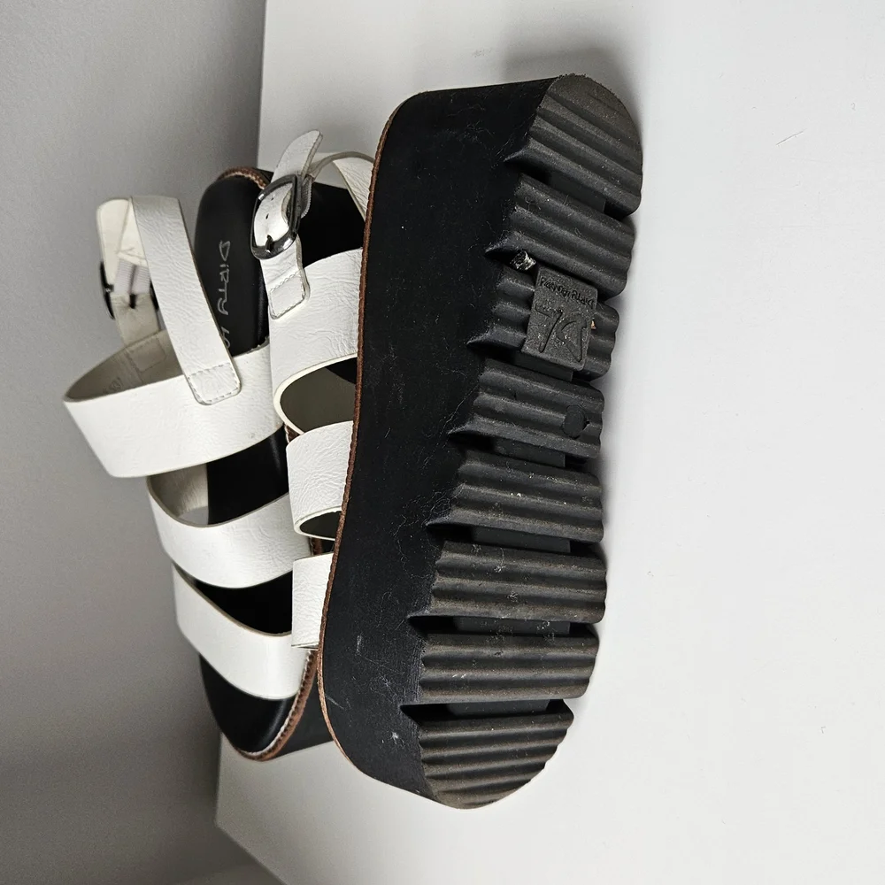 Women's White Platform Sandals - Picture 6 of 7